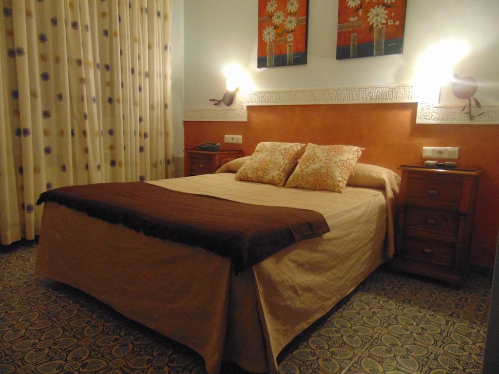 Hotel Sierra De Araceli Lucena Exterior photo